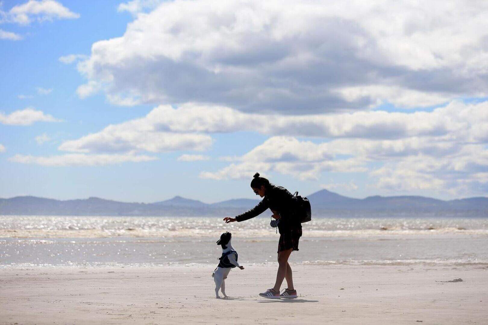 Mixed week ahead with rain and sunny spells as temperatures to range between mid-teens and low 20s